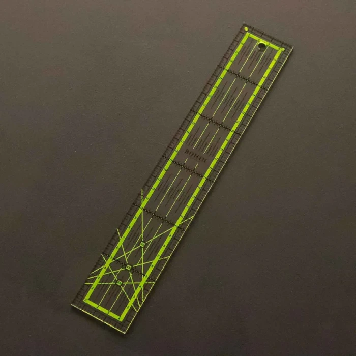 Règle de patchwork rectangulaire 30x5 cm.webp